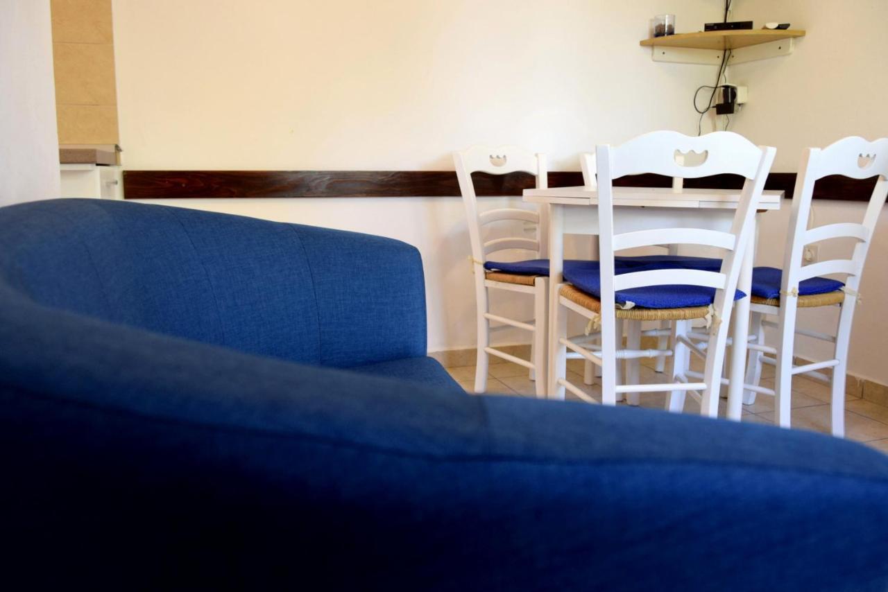 Miramar Gardenn Apartmment Banjol Bagian luar foto