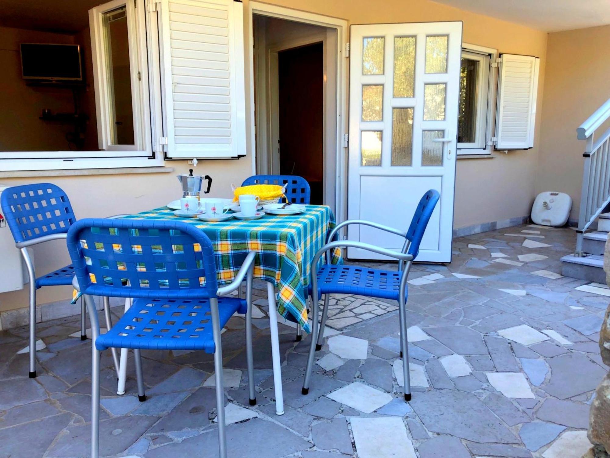 Miramar Gardenn Apartmment Banjol Bagian luar foto